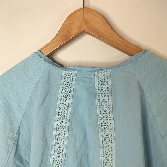 LOGO Lori Goldstein Lavish Button Up Shirt Crochet Lace Inset - Picture 10 of 11